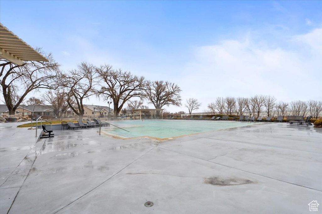 385 BAYSIDE DR Saratoga Springs, UT 84045