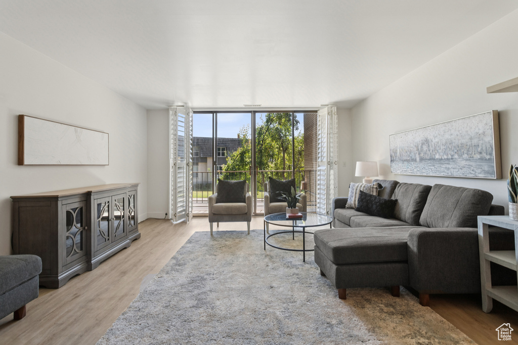 Photo 2 for MLS #2069020 at 939 S Donner Way #A201