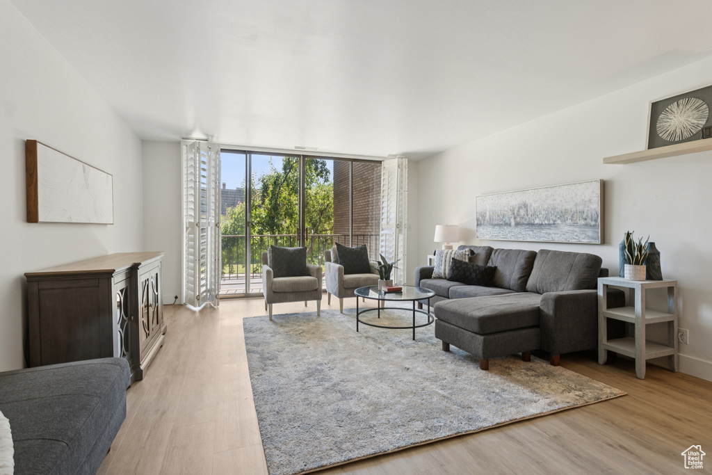 Photo 16 for MLS #2069020 at 939 S Donner Way #A201