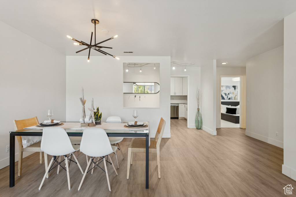 Photo 19 for MLS #2069020 at 939 S Donner Way #A201