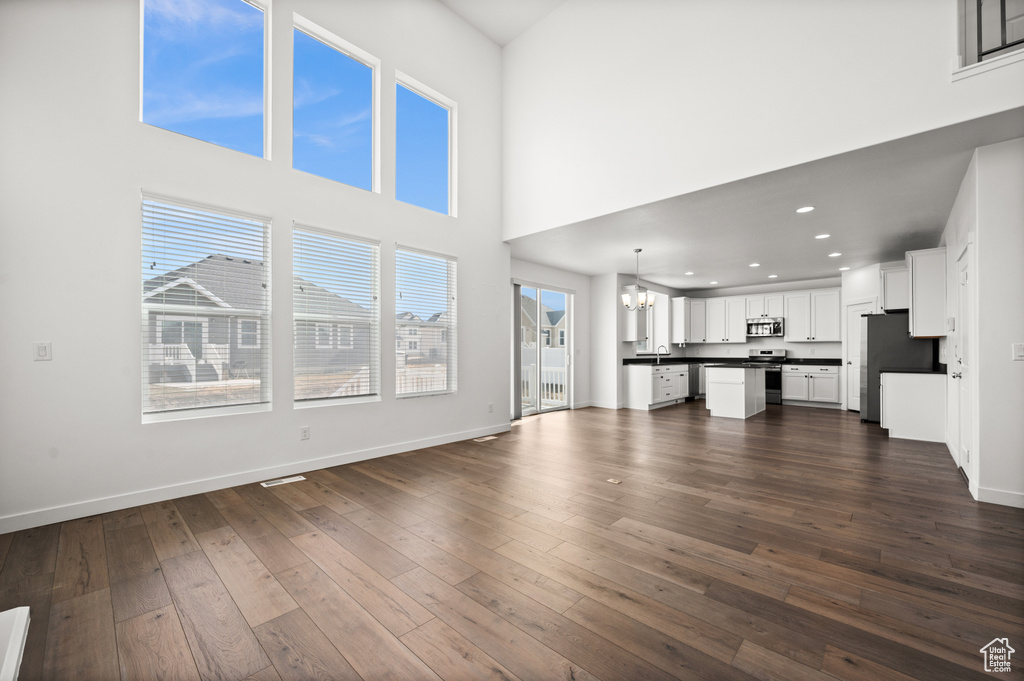2542 N 3300 W Clinton, UT 84015
