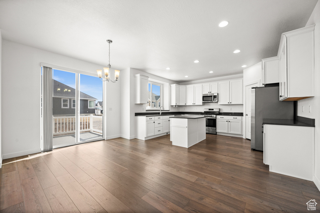 2542 N 3300 W Clinton, UT 84015