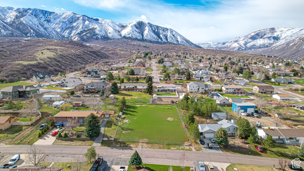 Aerial view featuring a residential view and a mountain view