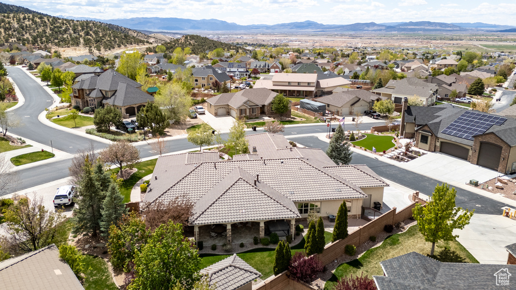 Aerial view featuring a residential view and a mountain view
