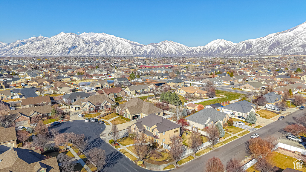 View of mountain feature featuring a residential view