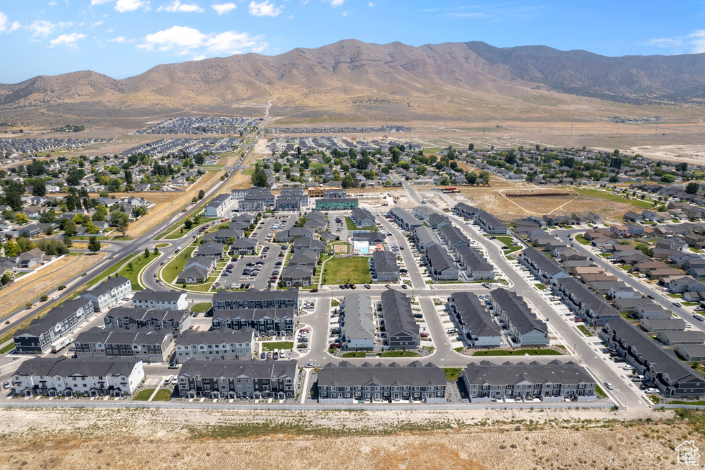 Aerial view featuring a residential view and a mountain view