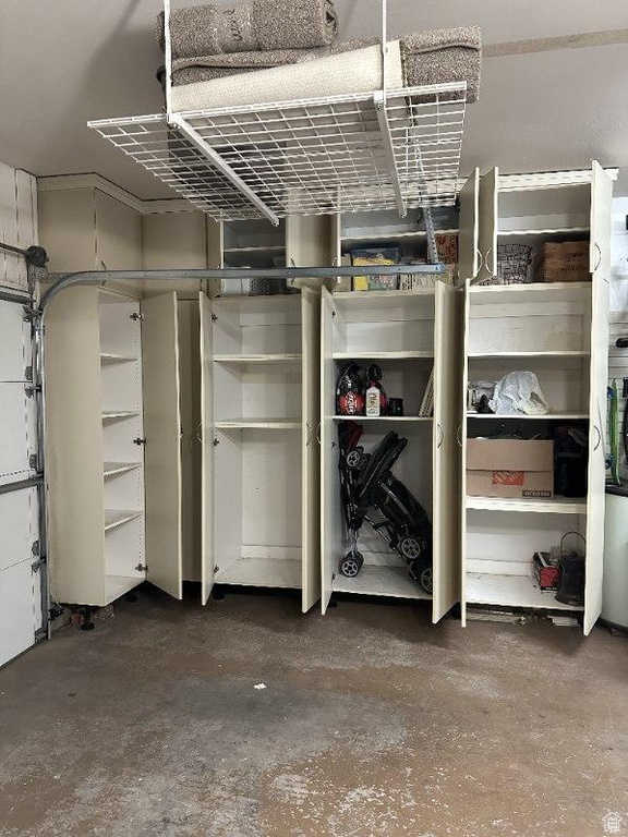 Photo 34 for MLS #2069375 at 545 Valley View Dr  #18