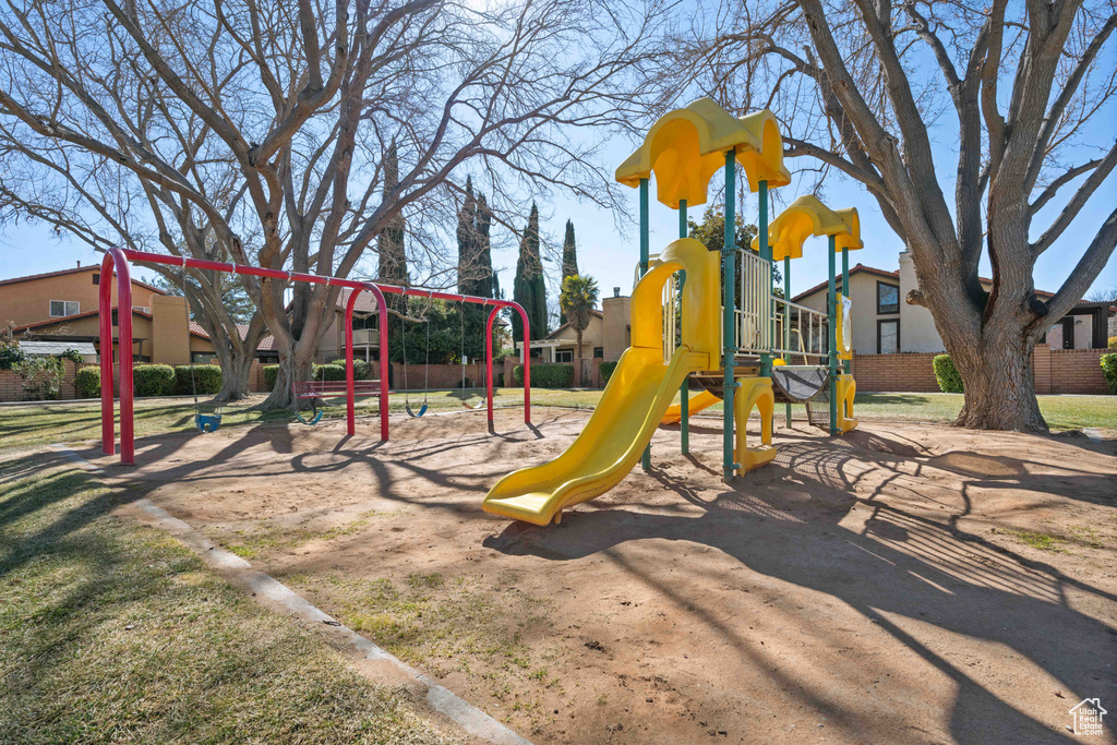 Photo 43 for MLS #2069375 at 545 Valley View Dr  #18