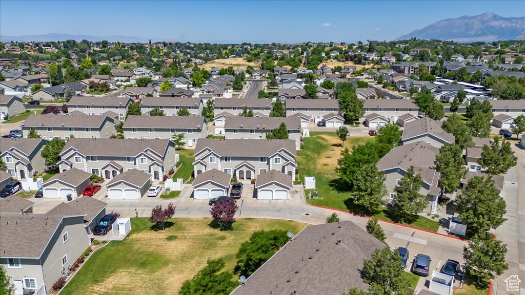 Bird's eye view featuring a residential view and a mountain view