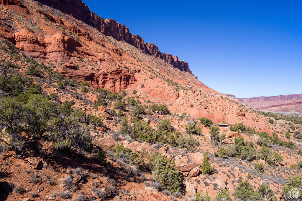 95  BAILEY LN Castle Valley, UT 84532