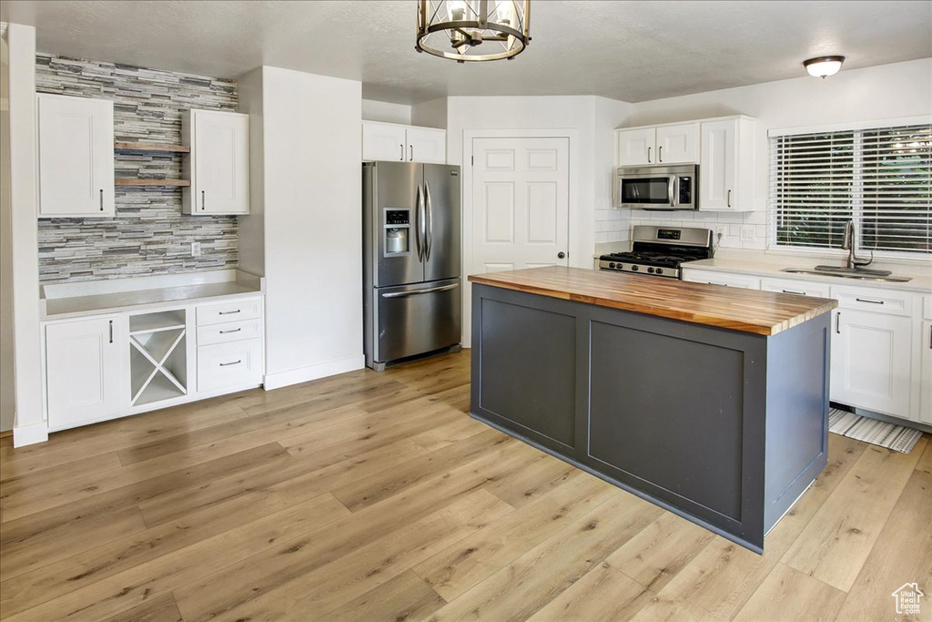 5772 OAKWOOD DR South Ogden, UT 84405