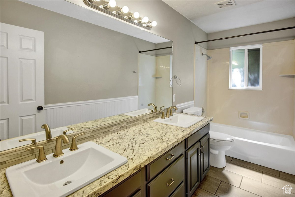 5772 OAKWOOD DR South Ogden, UT 84405