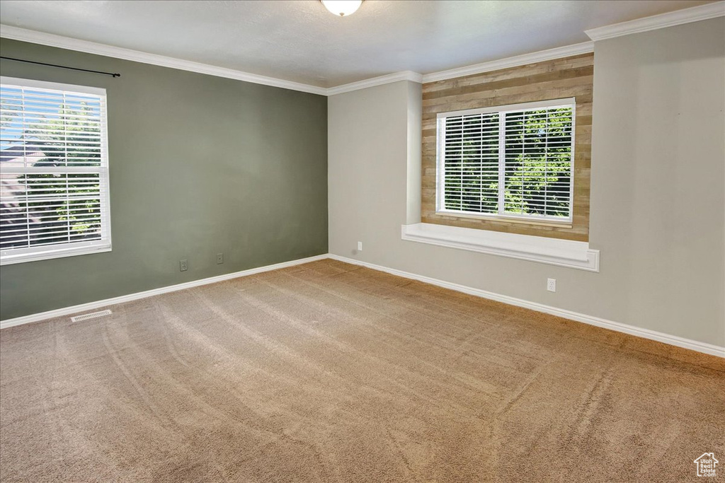 5772 OAKWOOD DR South Ogden, UT 84405