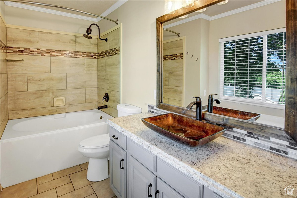 5772 OAKWOOD DR South Ogden, UT 84405