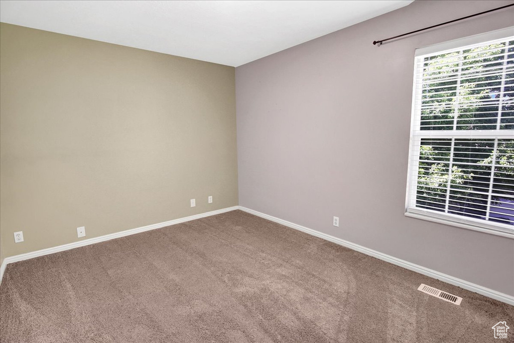 5772 OAKWOOD DR South Ogden, UT 84405