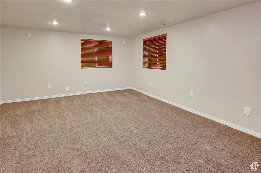 5772 OAKWOOD DR South Ogden, UT 84405