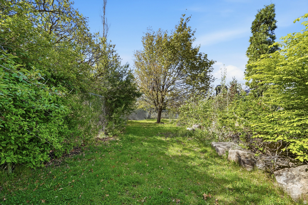 6464 BYBEE DR Ogden, UT 84403