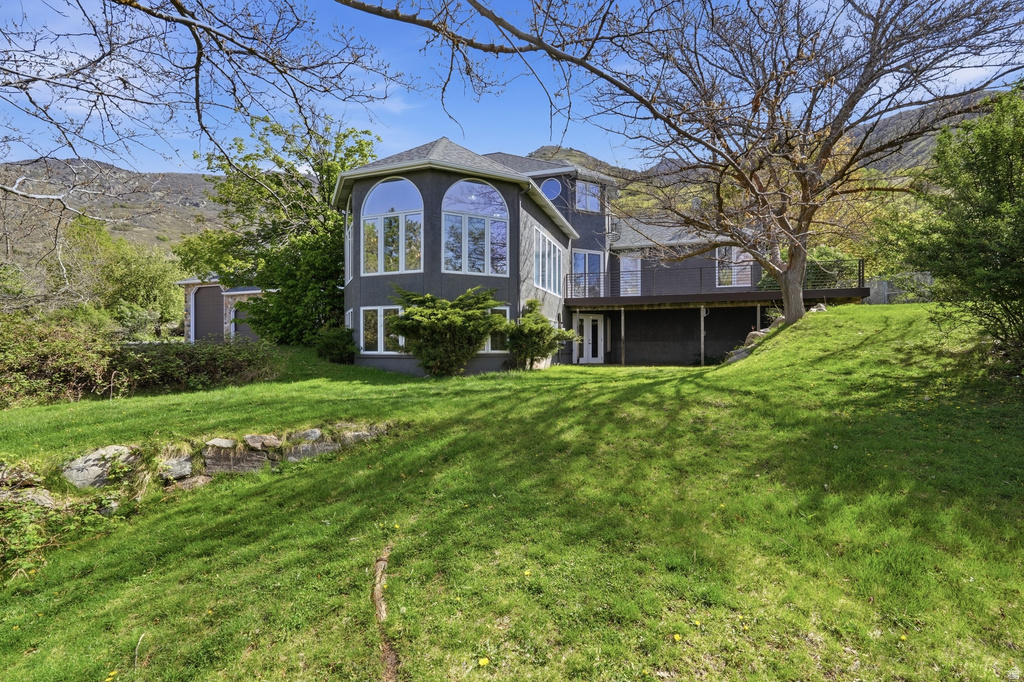 6464 BYBEE DR Ogden, UT 84403
