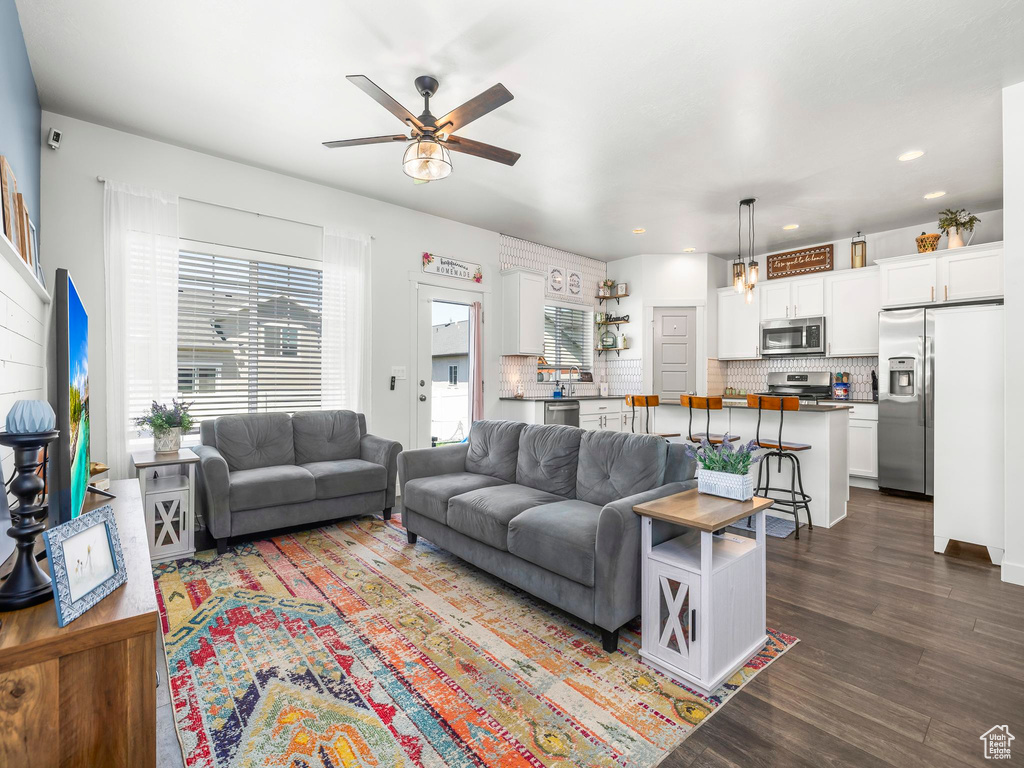 6119 N WHITE ROCK RD Eagle Mountain, UT 84005