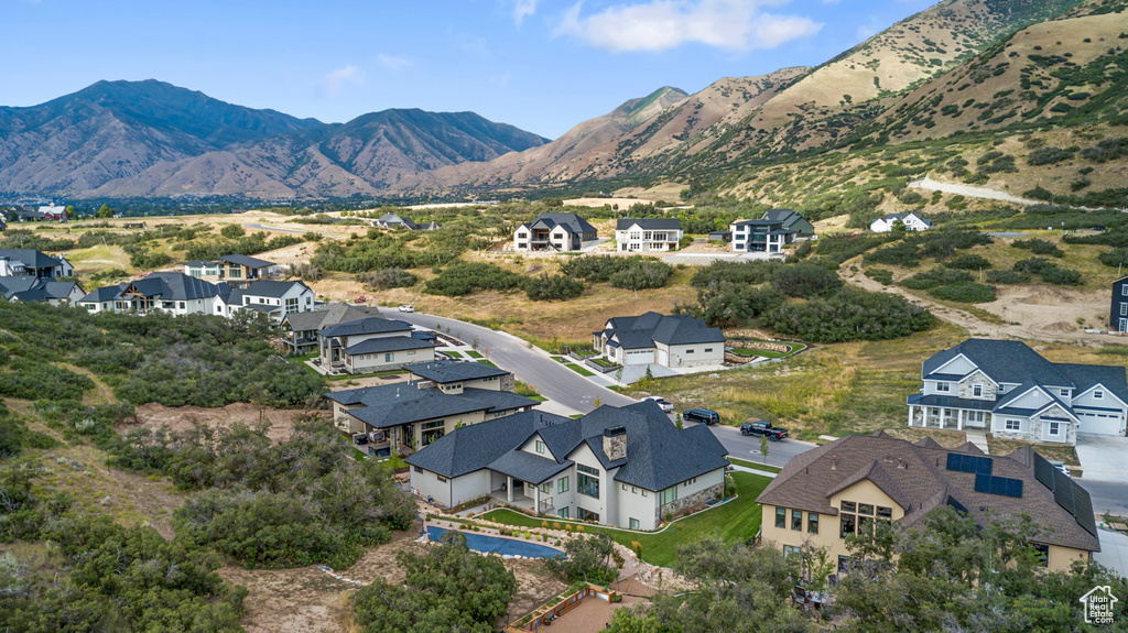 Bird's eye view with a residential view and a mountain view