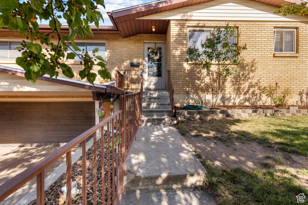 Photo 2 for MLS #2069646 at 1653 S 500 East