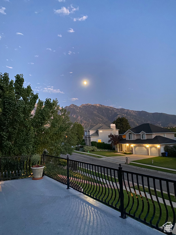 View of mountain feature