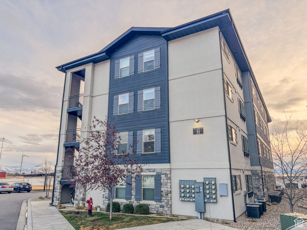Exterior space featuring central AC