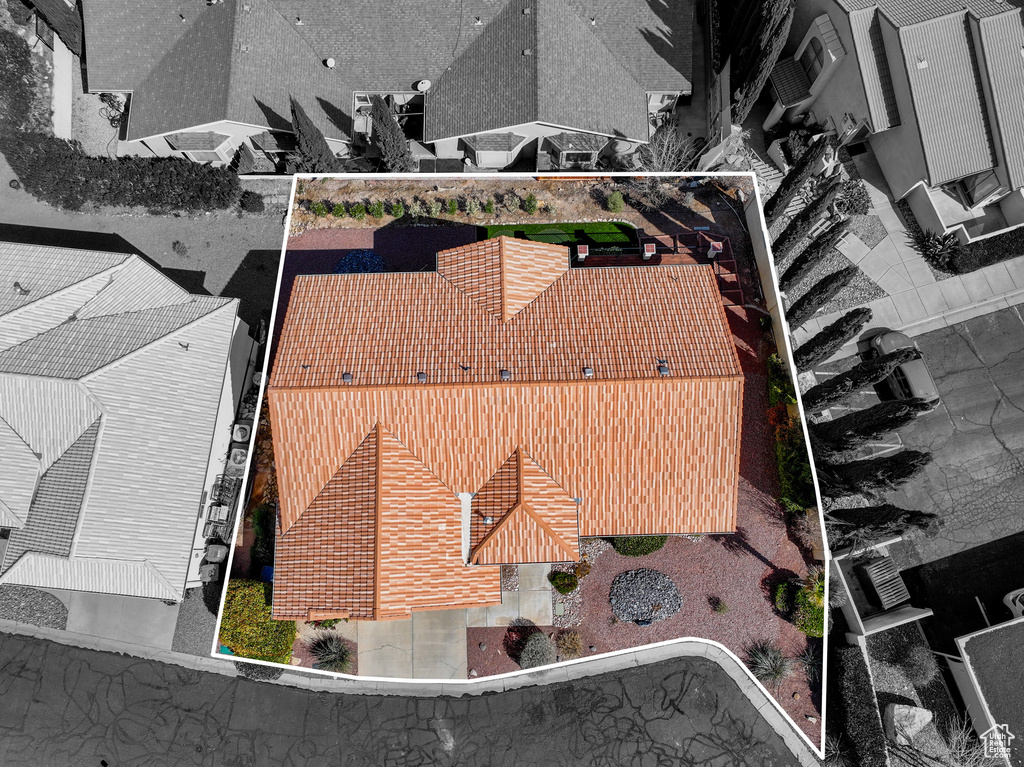Birds eye view of property