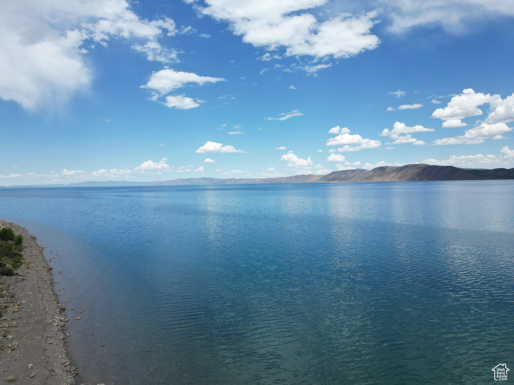 View of water feature featuring a mountain view