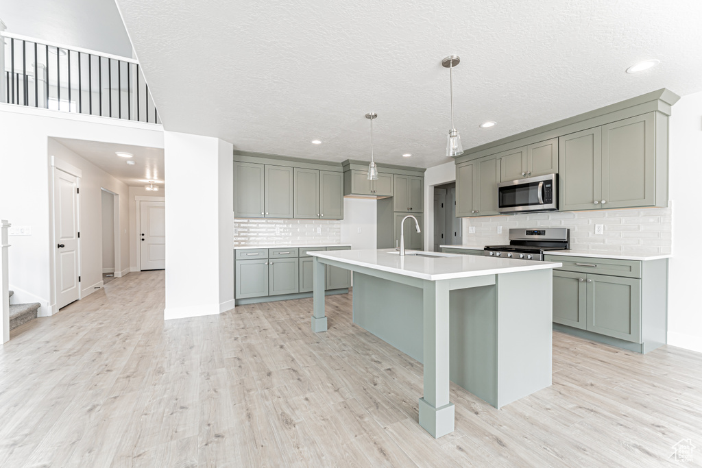 6482 W ROARING RIVER LN #204 Herriman, UT 84096