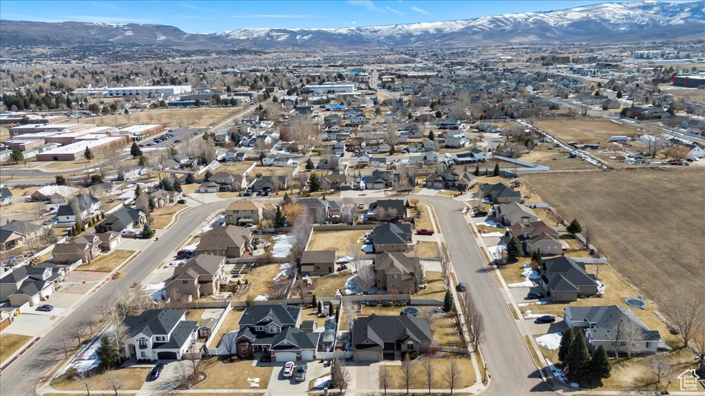 Bird's eye view featuring a residential view and a mountain view