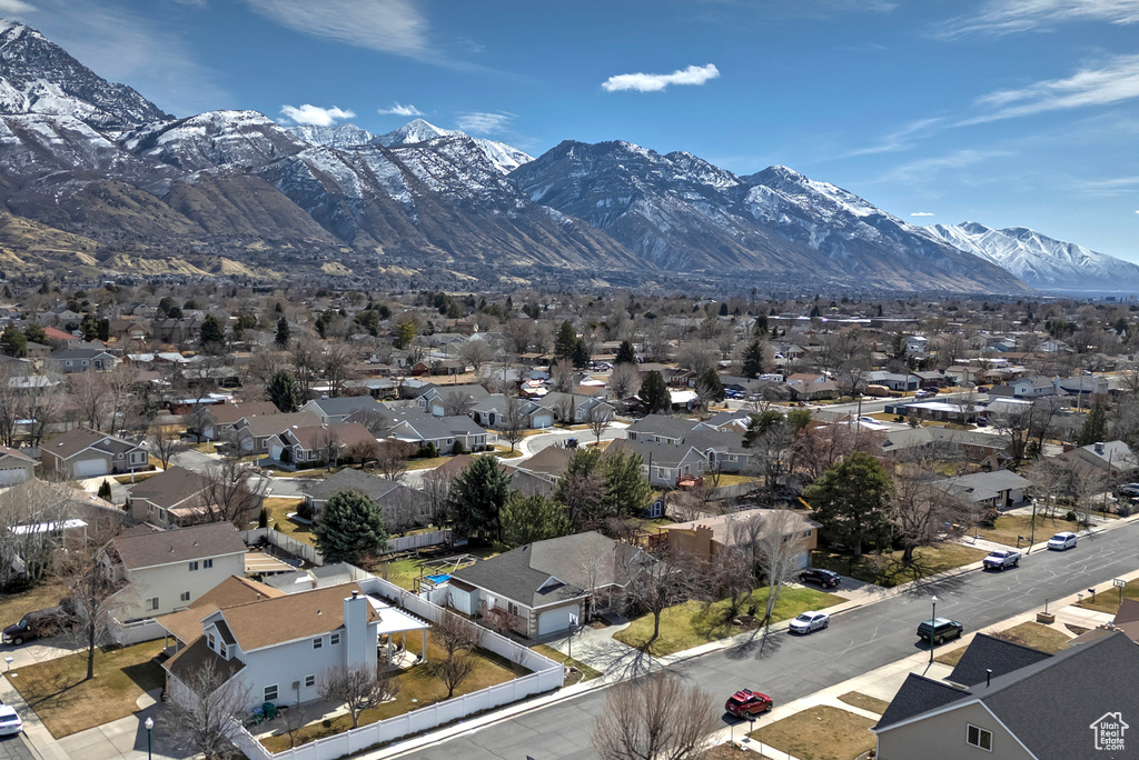 Mountain view featuring a residential view