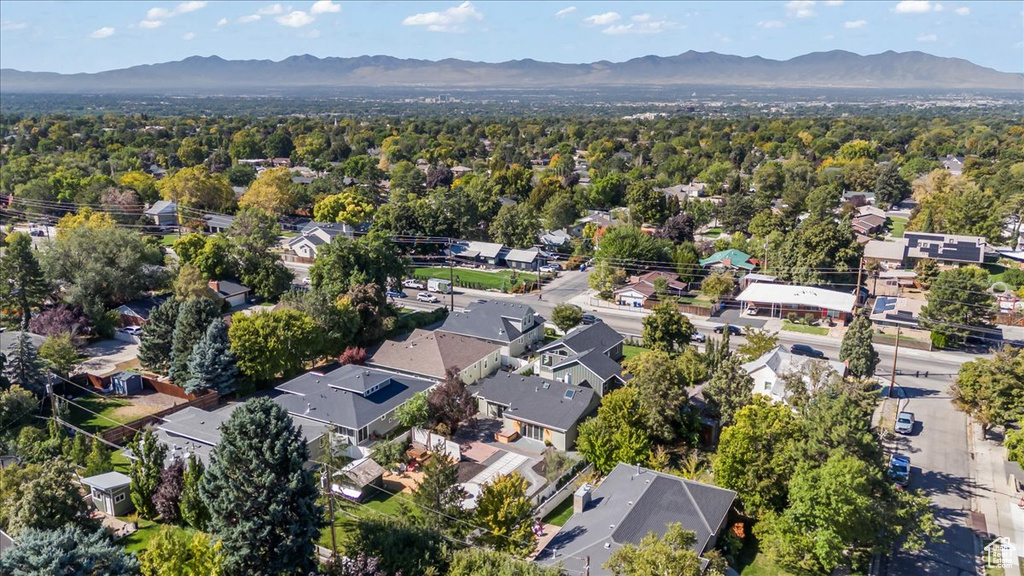 Bird\'s eye view featuring a mountain view and a residential view