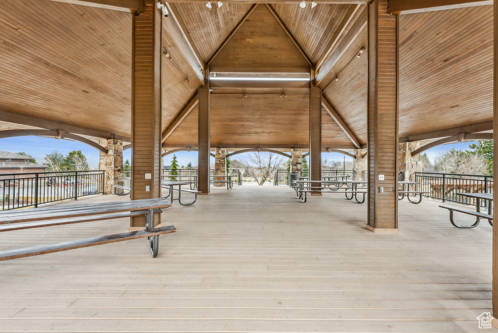 View of property\\\'s community