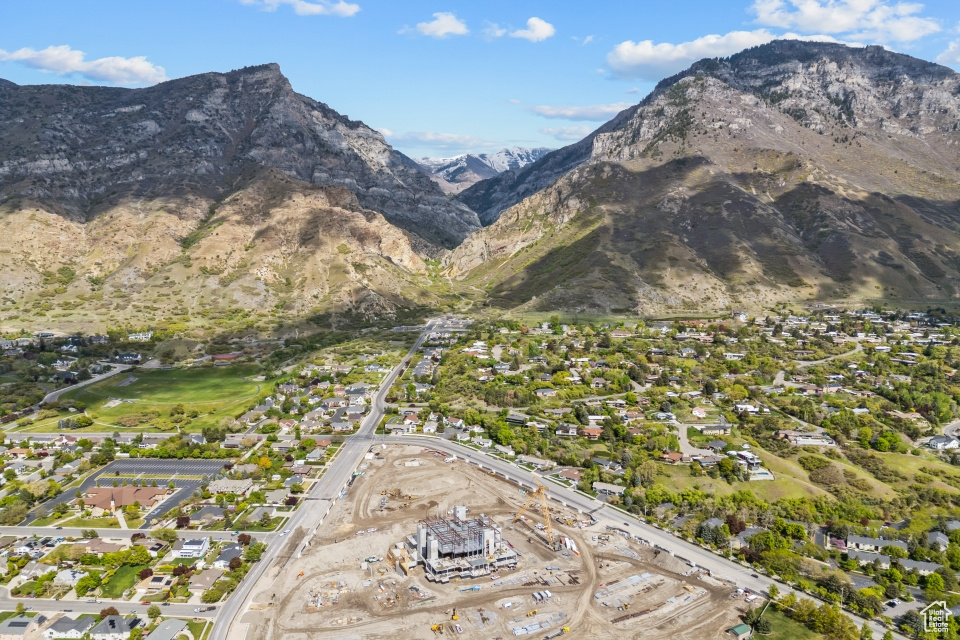 View of mountain feature with a residential view