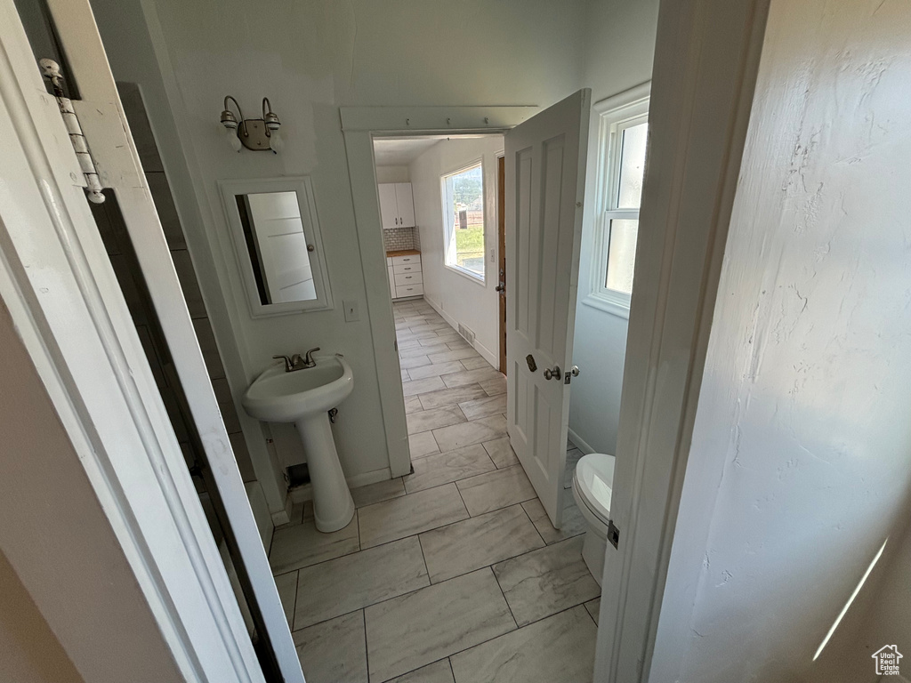 5949 W 5700 S Hooper, UT 84315