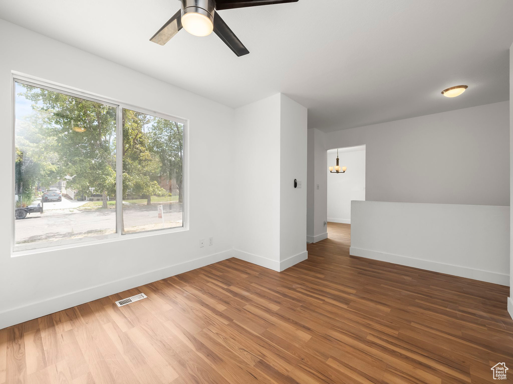 87 N GLENWOOD AVE Tooele, UT 84074