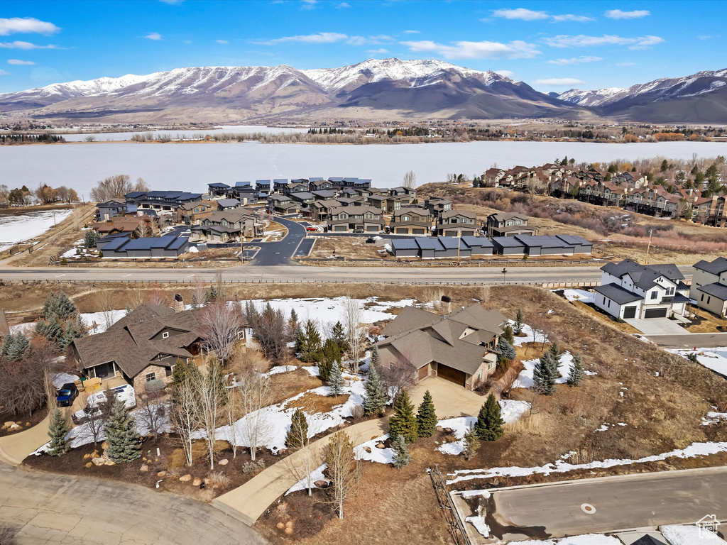 Bird\'s eye view featuring a residential view and a water and mountain view