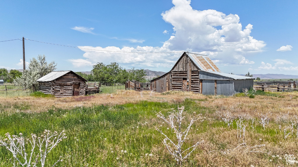 351 E 300 N Levan, UT 84639