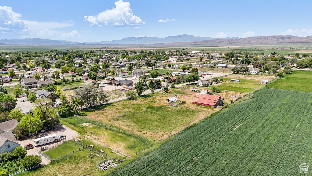 351 E 300 N Levan, UT 84639