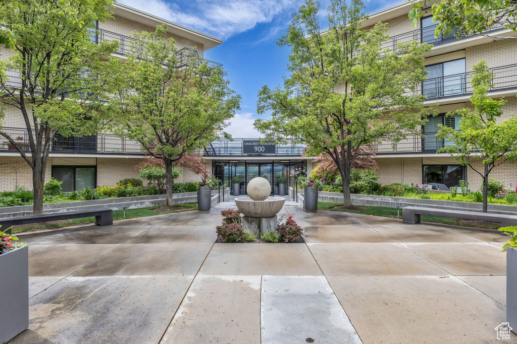 View of property\'s community