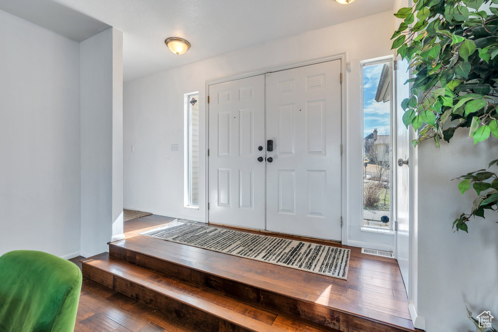 Photo 4 for MLS #2071102 at 1523 E 8685 South