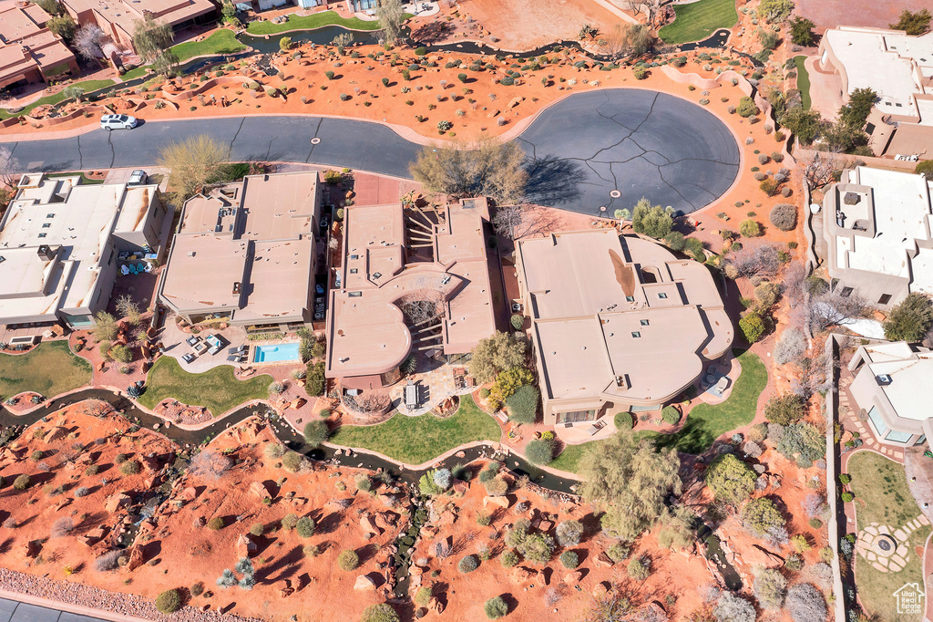 Birds eye view of property featuring a residential view