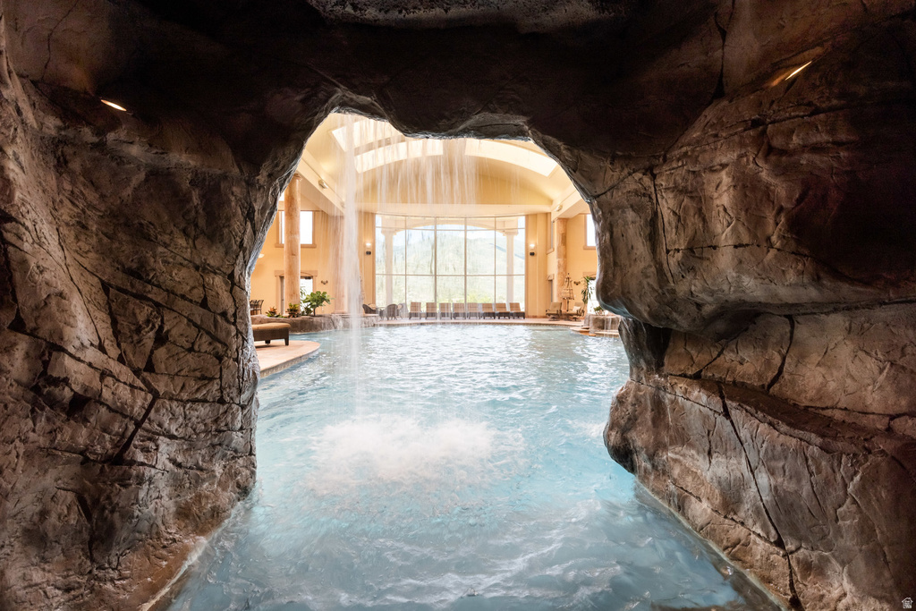 8272 LEFT FORK HOBBLE CREEK RD Springville, UT 84663