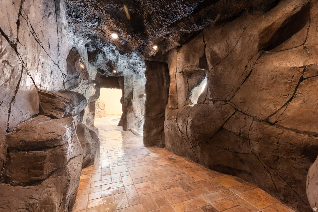 8272 LEFT FORK HOBBLE CREEK RD Springville, UT 84663