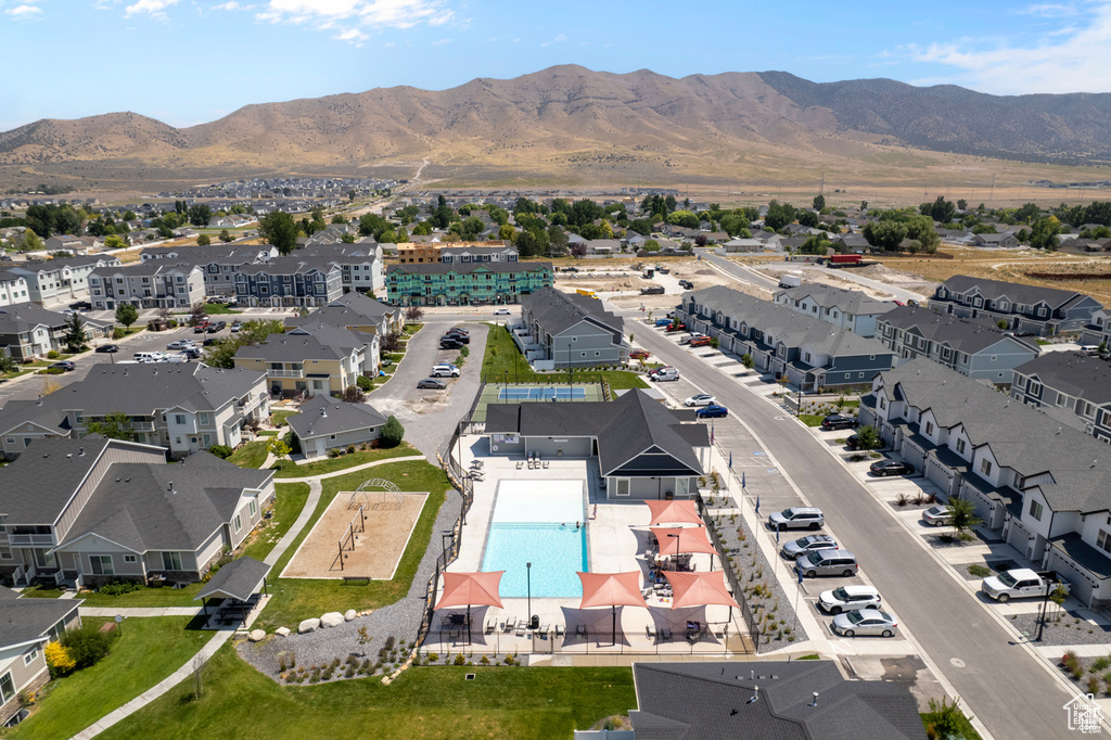Aerial view featuring a residential view and a mountain view
