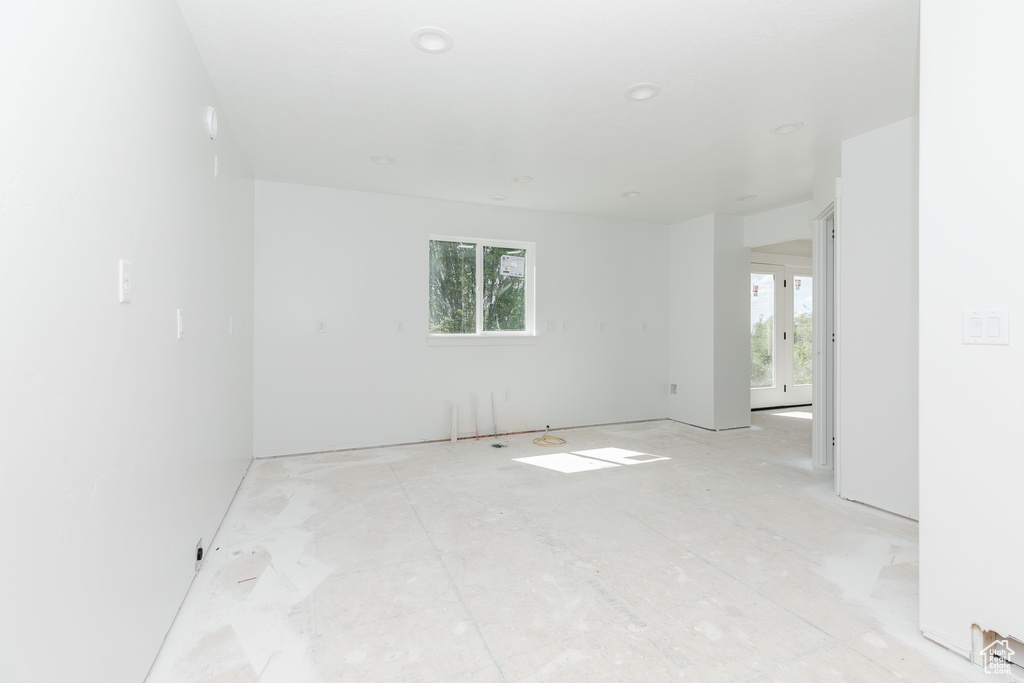 615 DOVER CIR Providence, UT 84332
