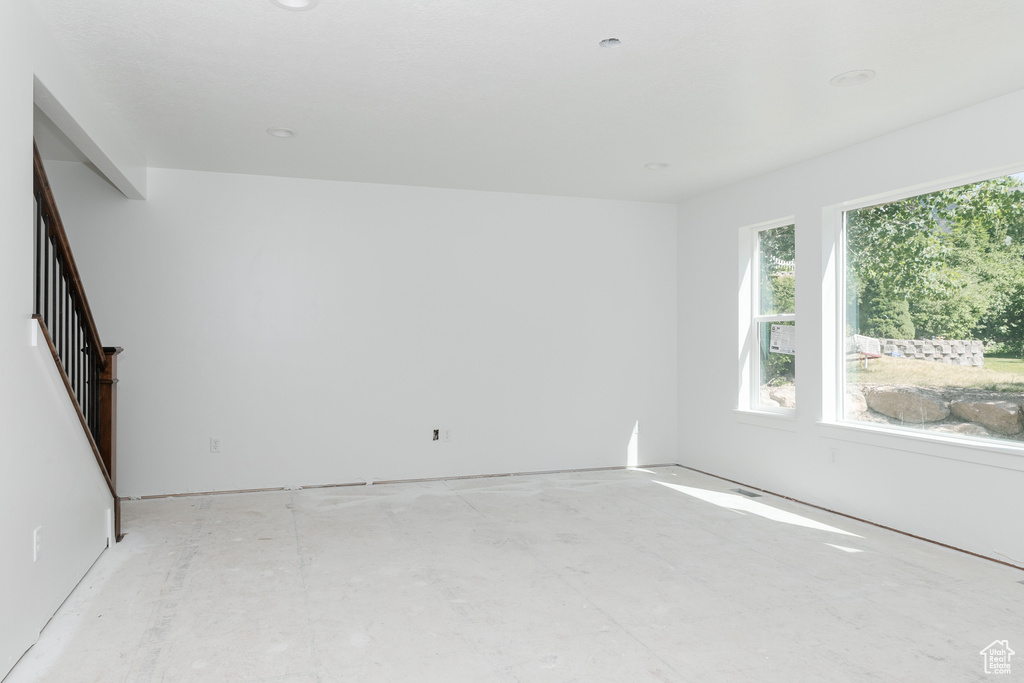615 DOVER CIR Providence, UT 84332