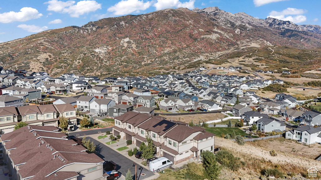 Bird\\\\\\\\\\\\\\\'s eye view with a mountain view and a residential view