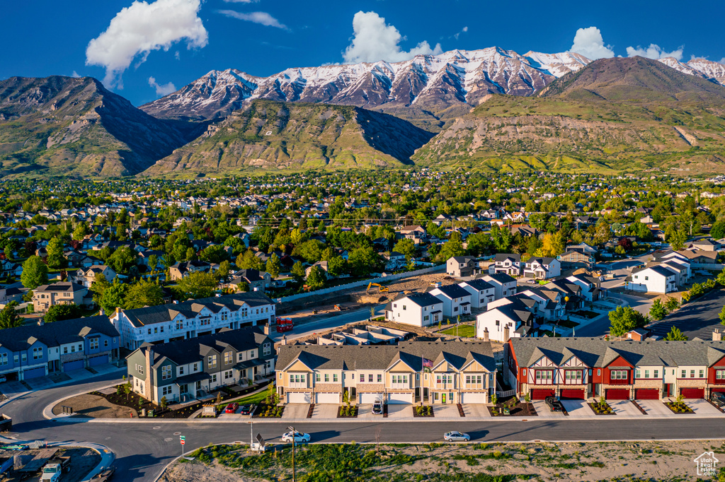 Drone / aerial view featuring a residential view and a mountain view